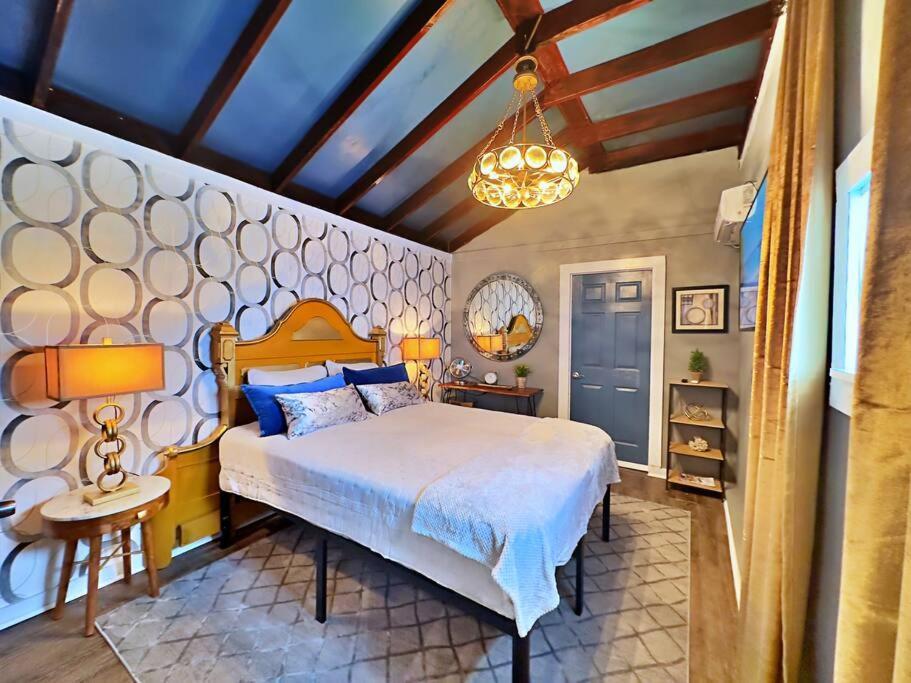 Вилла The Q Loft Галвестон Экстерьер фото